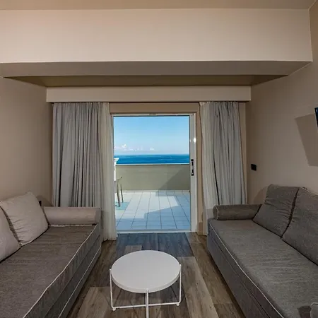Hotel Alexandra & 4*